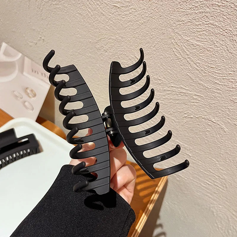 Black Series Big Hair Clip for Women Simplicity Ponytail Clip Women Fashion Shark Clip Girl Hair Clamp
