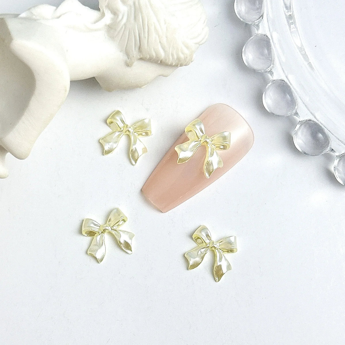 50pcs 3D Aurora Clear Resin Bow Nail Art Charms Cute Butterfly Glitter Nails Decoration Supplies Jewelry Accessories DIY