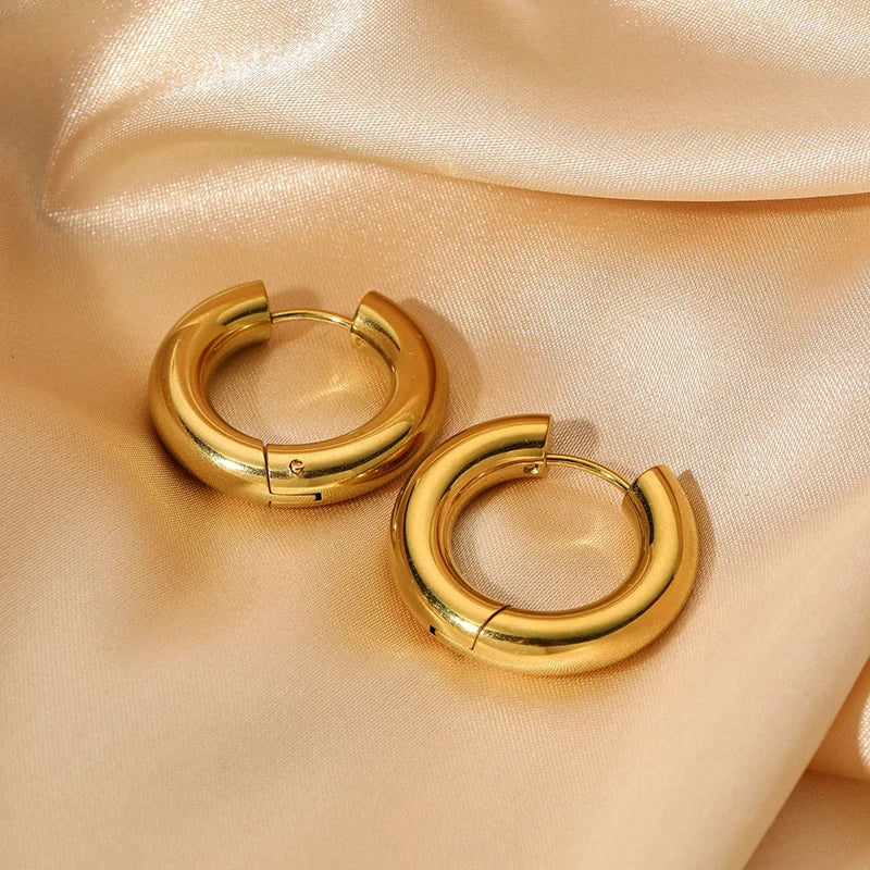 Classic Round Stainless Steel Earrings For Women Men Geometric Circle Ear Buckle Gold Silver Color Fashion Huggie Daily Jewelry